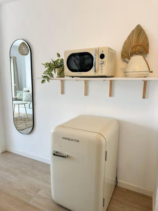 Studio Hola Arenal Platja de Larenal Eksteriør billede
